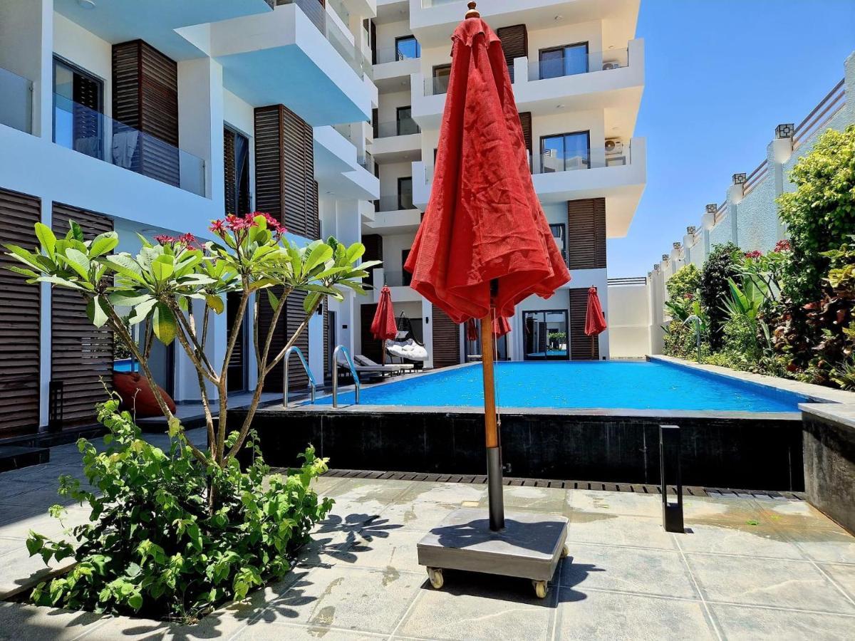 Sanctuary Sunlit Hurghada Haven With 4 Pools, Rooftop Sunsets & Gourmet Bites Steps Away Exterior foto